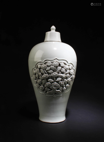 A Porcelain Meiping Vase