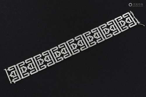 Breed bracelet - een soort zgn manchette - in witgoud (18 ka...
