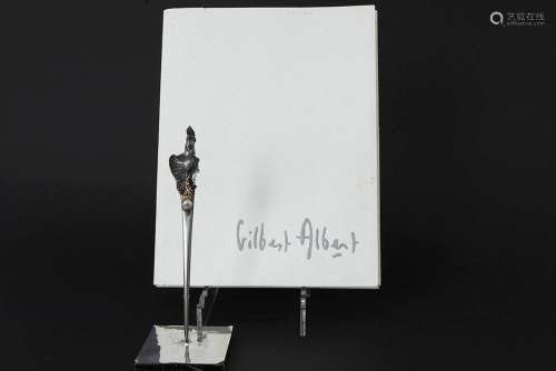 GILBERT ALBERT (1930 - 2019) sculptuur (brievenopener) in ge...