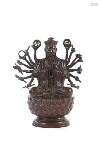 VIETNAM, XIXe siècle Importante sculpture de Bodhisattva Av...