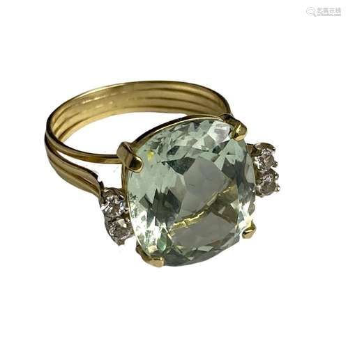 Bague en or jaune 18 ct ornée d'une magnifique chrysobéryl v...