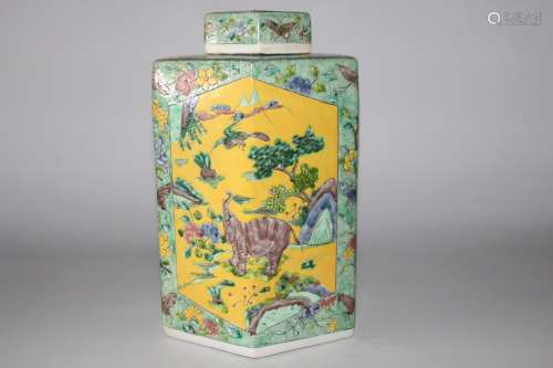 五彩开窗动物花卉纹六方茶叶盖罐