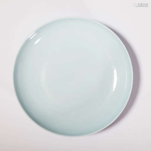 Lavender-Glazed Circular Plate