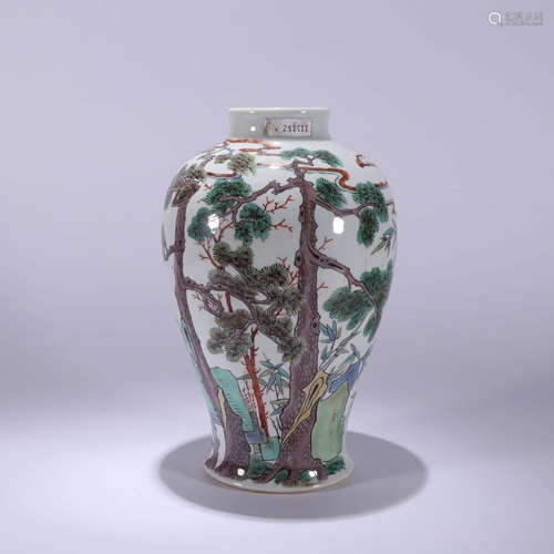 Wucai and Underglaze Blue Sanduo Vase