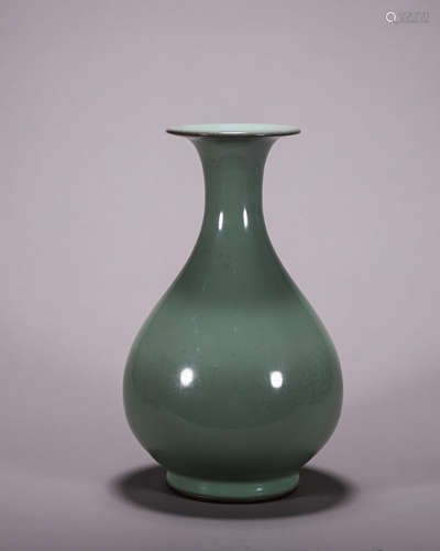 Celadon Glaze Pear-Shape Vase