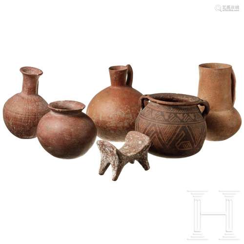 Five Hohokam vessels and a stand from a hoard in Delaware Co...