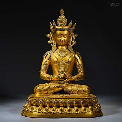 Ming Dynasty, with a backlight, Gilt Bronze , Buddha statue