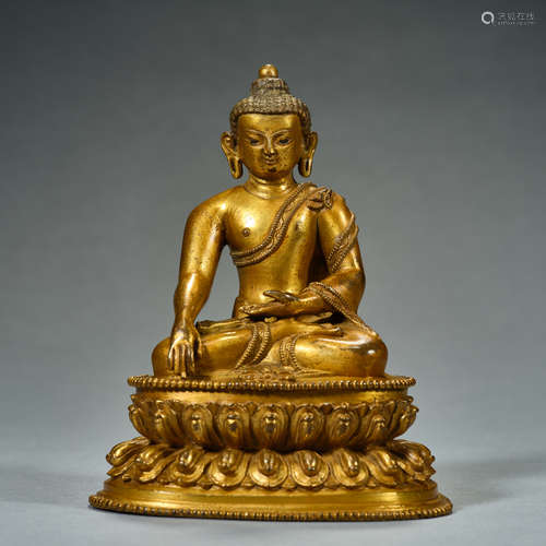 Ming and Qing Dynastuies, Gilt Bronze , Buddha statue