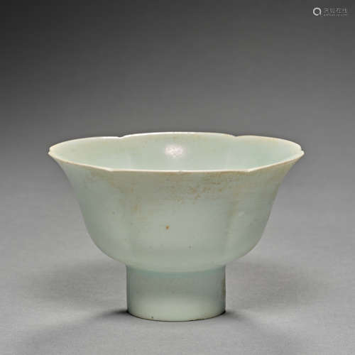 Song Dynasty, shadow Bowl (small damaged)