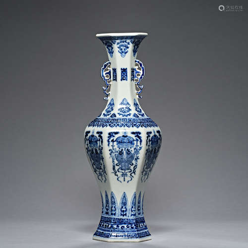 Qing Dynasty, blue and white porcelain, multi-edge, Double-e...