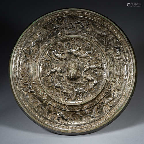 Tang Dynasty, Monsters, grapes, ornamentation, Bronze mirror...