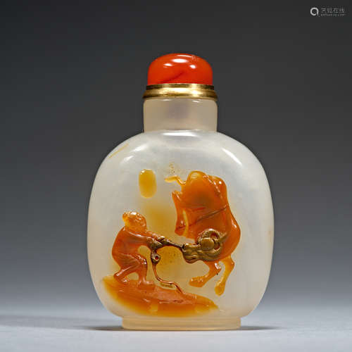 Qing Dynasty Agate skillful carving, Snuff Bottle