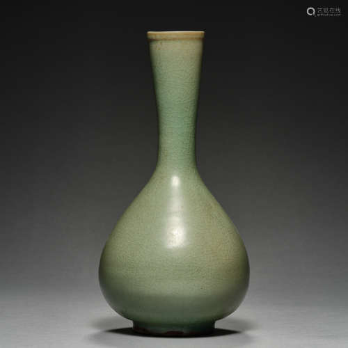 Song Dynasty, celadon, long-neck Bottle