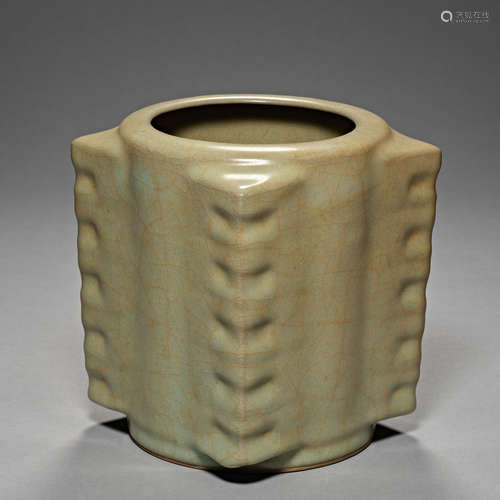 Qing Dynasty, imitation official kiln, celadon cong shape, B...