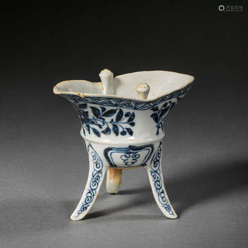 YUAN DYNASTY BLUE AND WHITE CUP