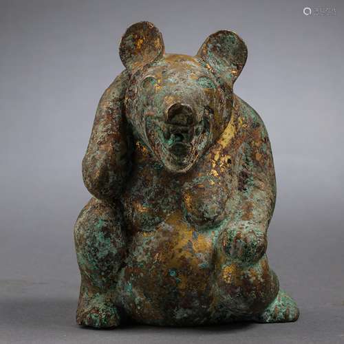 CHINESE HAN DYNASTY GILT BRONZE BEAR