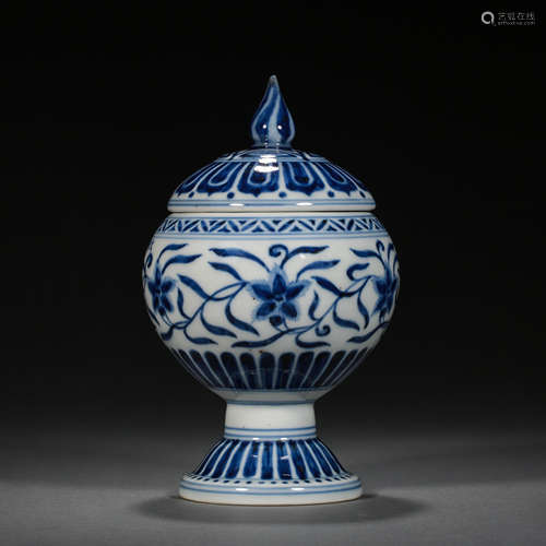 CHINESE MING DYNASTY XUANDE BLUE AND WHITE POT