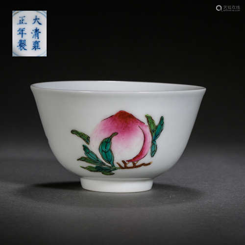 CHINESE QING DYNASTY YONGZHENG FAMILLE ROSE PEACH CUP  