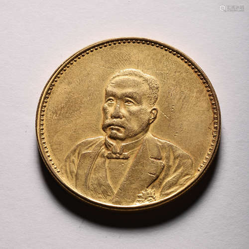 CHINESE 20TH CENTURY GILT SILVER COIN  