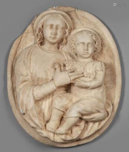 Madonna con Bambino, altorilievo in marmo di