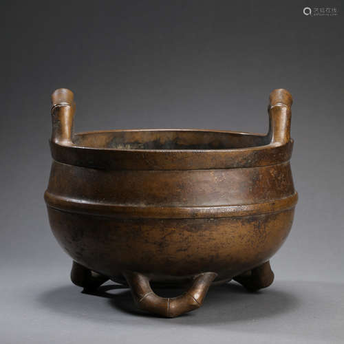 CHINESE MING DYNASTY BRONZE TWO-EAR FURNACE