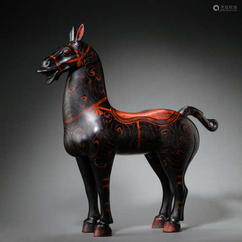 CHINESE HAN DYNASTY LACQUER HORSE