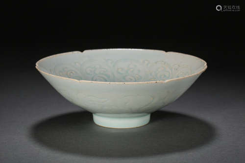 SOUTH SONG DYNASTY HUTIAN WARE GREEN GLAZE FLOWER MOUTH BOWL