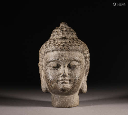 In ancient China, the head of the blue stone Buddha