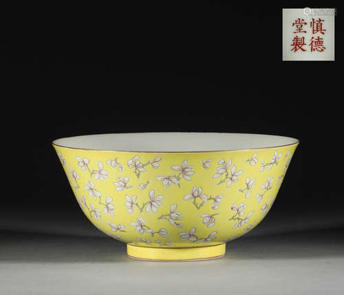 In the Qing Dynasty, yellow ground pastel white butterfly bo...