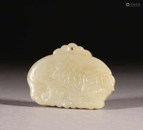 White jade pendant with elephant pattern in the Qing Dynasty