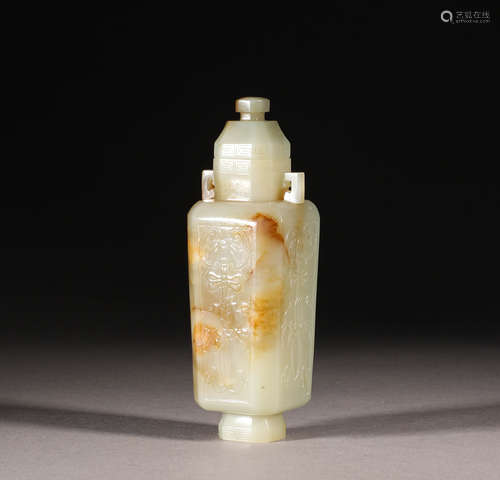 Hetian jade double ear vase in the Qing Dynasty