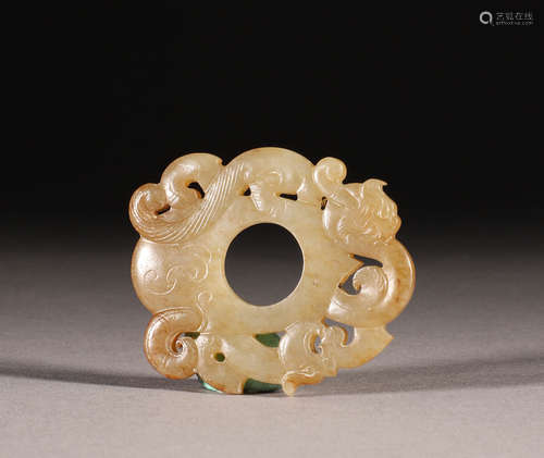 Dragon pattern chicken heart pendant in Ming Dynasty