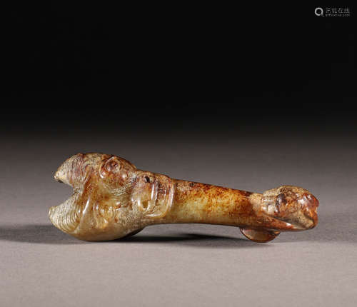 Jade belt hook in ancient China