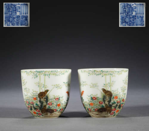 A pair of pastel cups in the Qing Dynasty