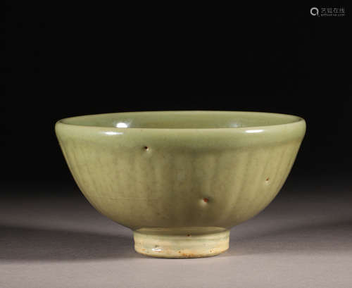 Ancient China, Longquan green glazed bowl