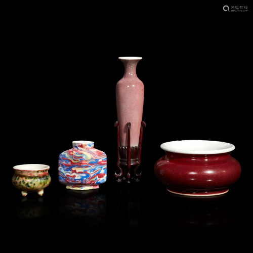 Four small Chinese porcelain coupes and vases Qing dynasty