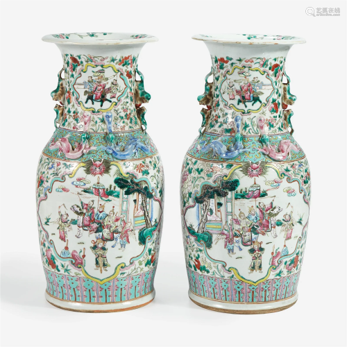 A pair of Chinese export famille rose-decorated porcelain ba...