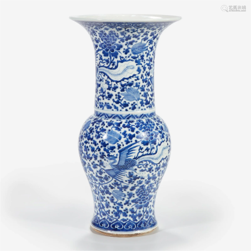 A Chinese blue and white porcelain "phoenix-tail" ...