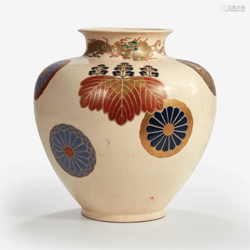 A large Japanese enameled Satsuma pottery vase Edo/Meiji per...