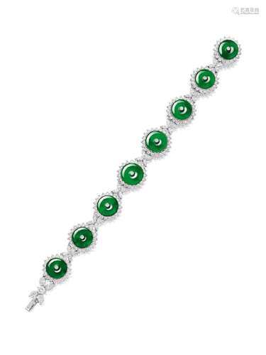 A JADEITE AND DIAMOND 'HUAIGU' BRACELET