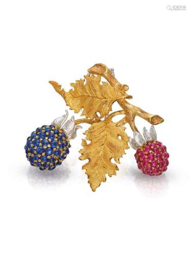 BUCCELLATI A RUBY AND SAPPHIRE 'BERRY' BROOCH