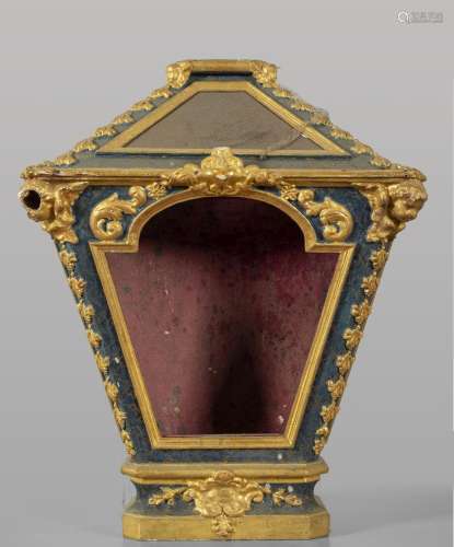 Teca Luigi XIV di forma trapezoidale in legno