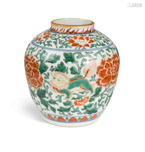 A Chinese wucai peony and lion jar, early Qing Dynasty,