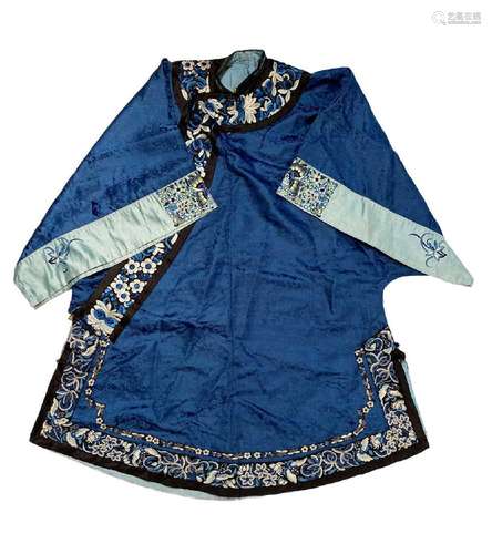 A Chinese womans silk and embroidered jacket, late Qing Dyna...