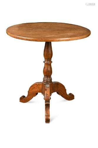 A walnut circular tripod table, early 19th century,