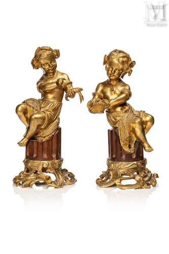 Deux statuettes