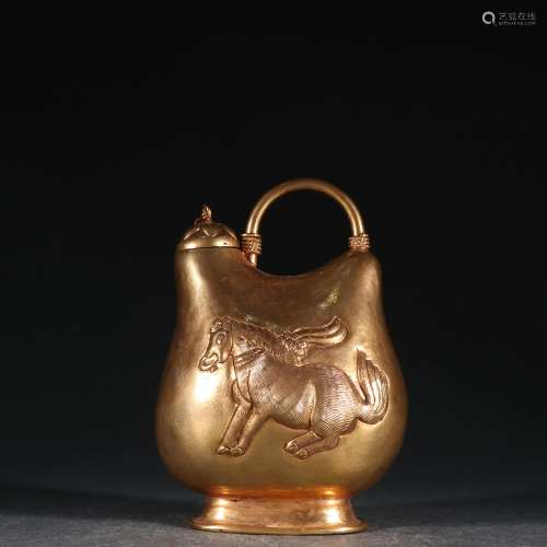 銅鎏金舞馬銜杯紋提壺
