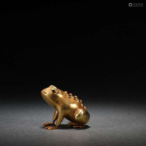 銅鎏金鑲寶石青蛙
