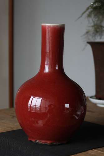 清 祭紅釉天球瓶