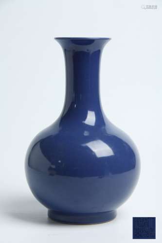 清 靛藍釉喇叭瓶